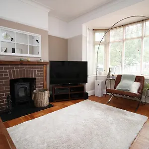 Melrose By Ty Sa - 4 Bedroom House In , Cardiff United Kingdom